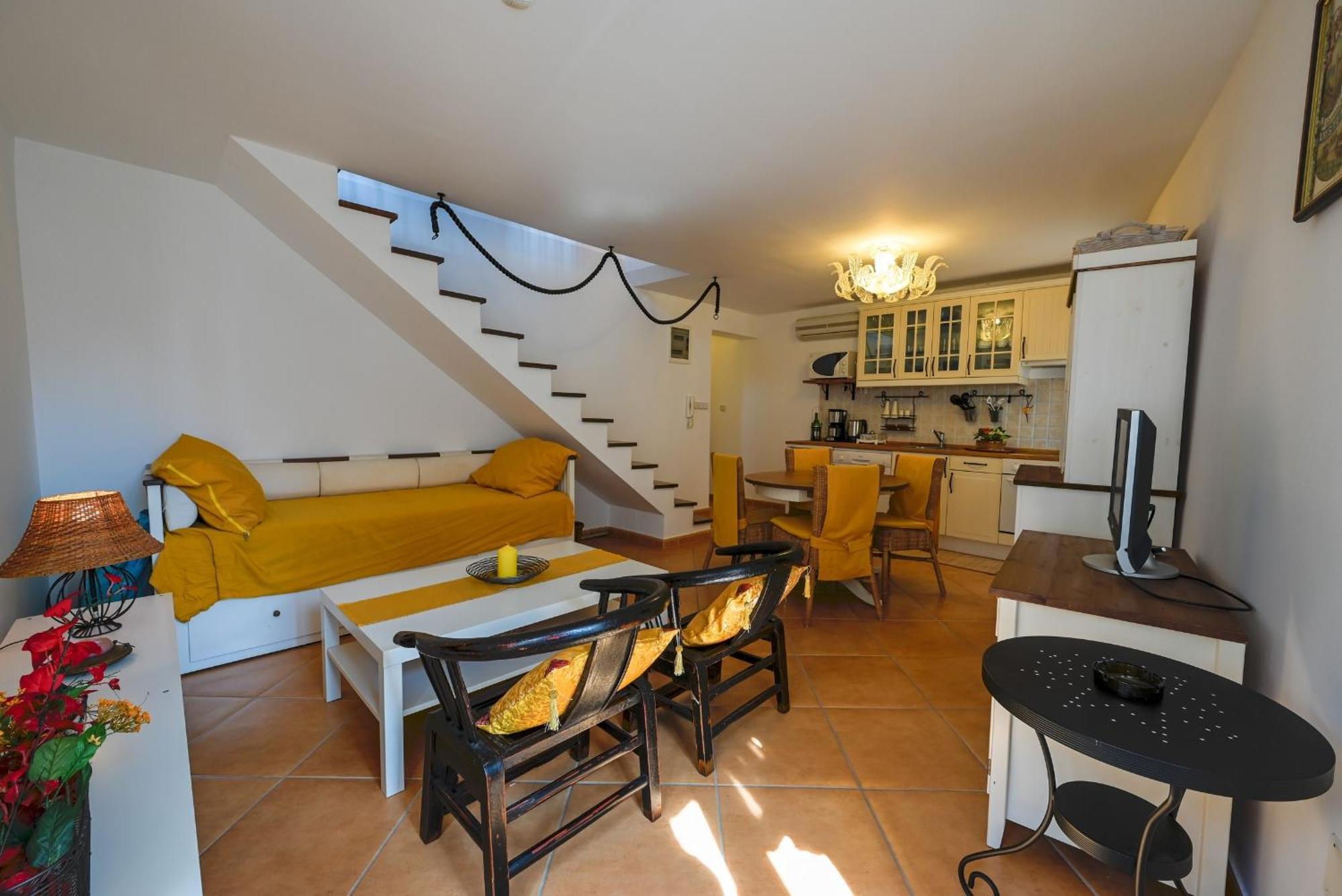 Alice Apartment With Balcony Ρόβινι Εξωτερικό φωτογραφία