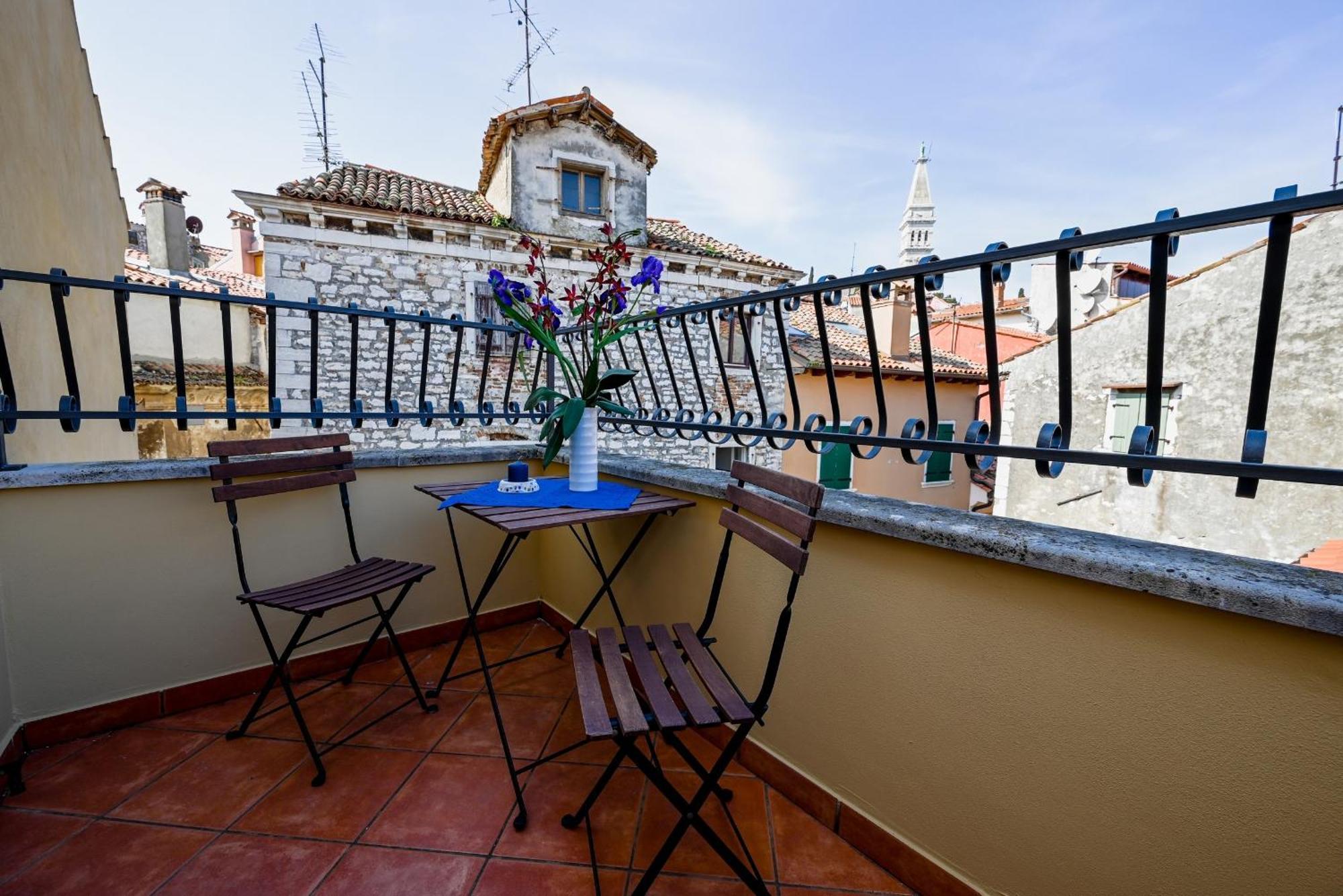Alice Apartment With Balcony Ρόβινι Εξωτερικό φωτογραφία